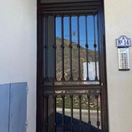 Casa Luna Lentegi Luaran gambar