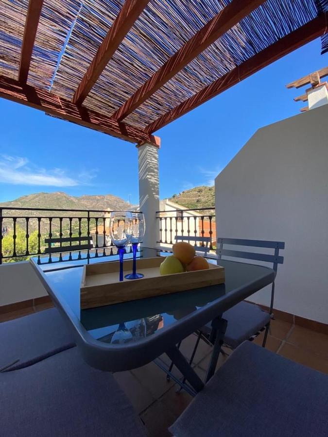 Casa Luna Lentegi Luaran gambar